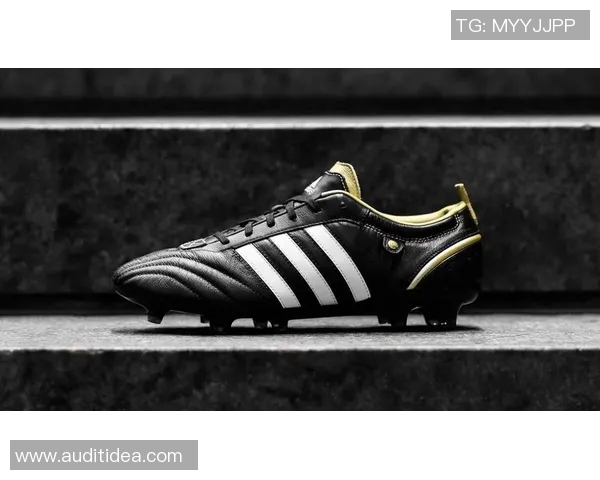 阿迪达斯足球鞋系列全新发布助力球场表现提升与舒适体验完美结合
